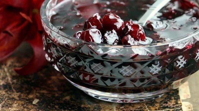 Густое варенье из вишни с косточками на зиму — 8 простых рецептов вкусного вишневого варенья с целыми ягодами