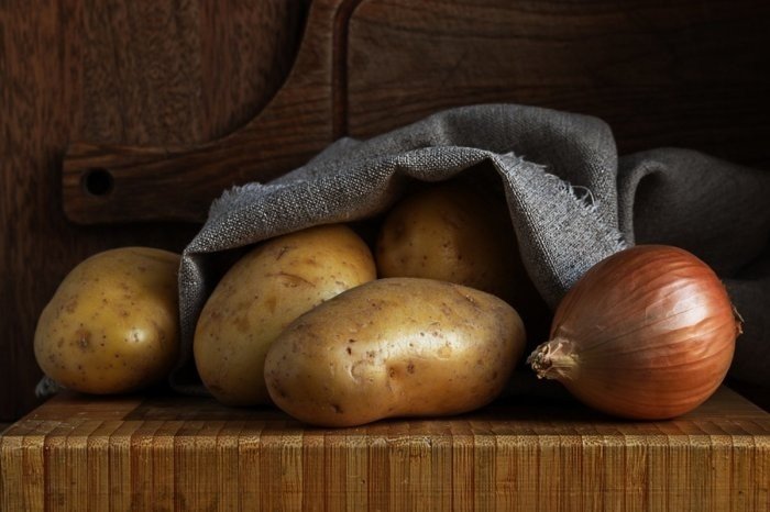 Картофель и лук