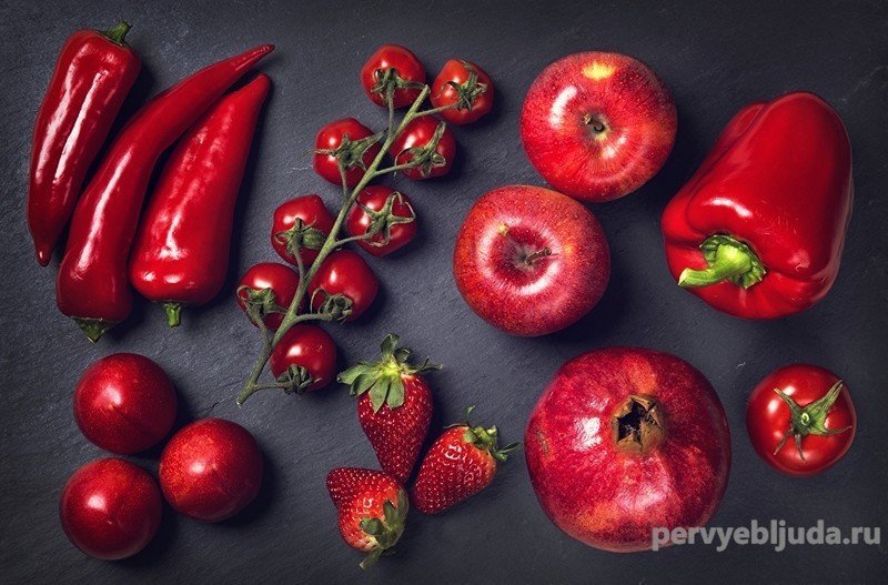 Фрукты и овощи красного цвета